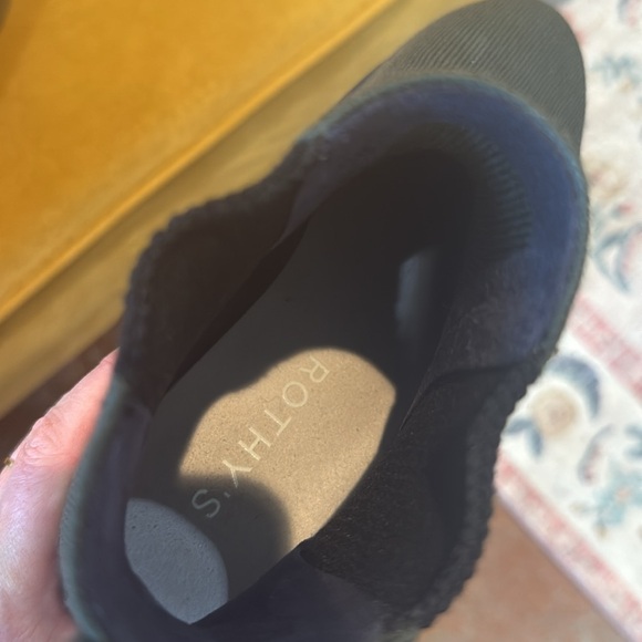 Like New ROTHY’S Dark Green “The Lug Boot” Ankle Boots - Picture 4 of 9